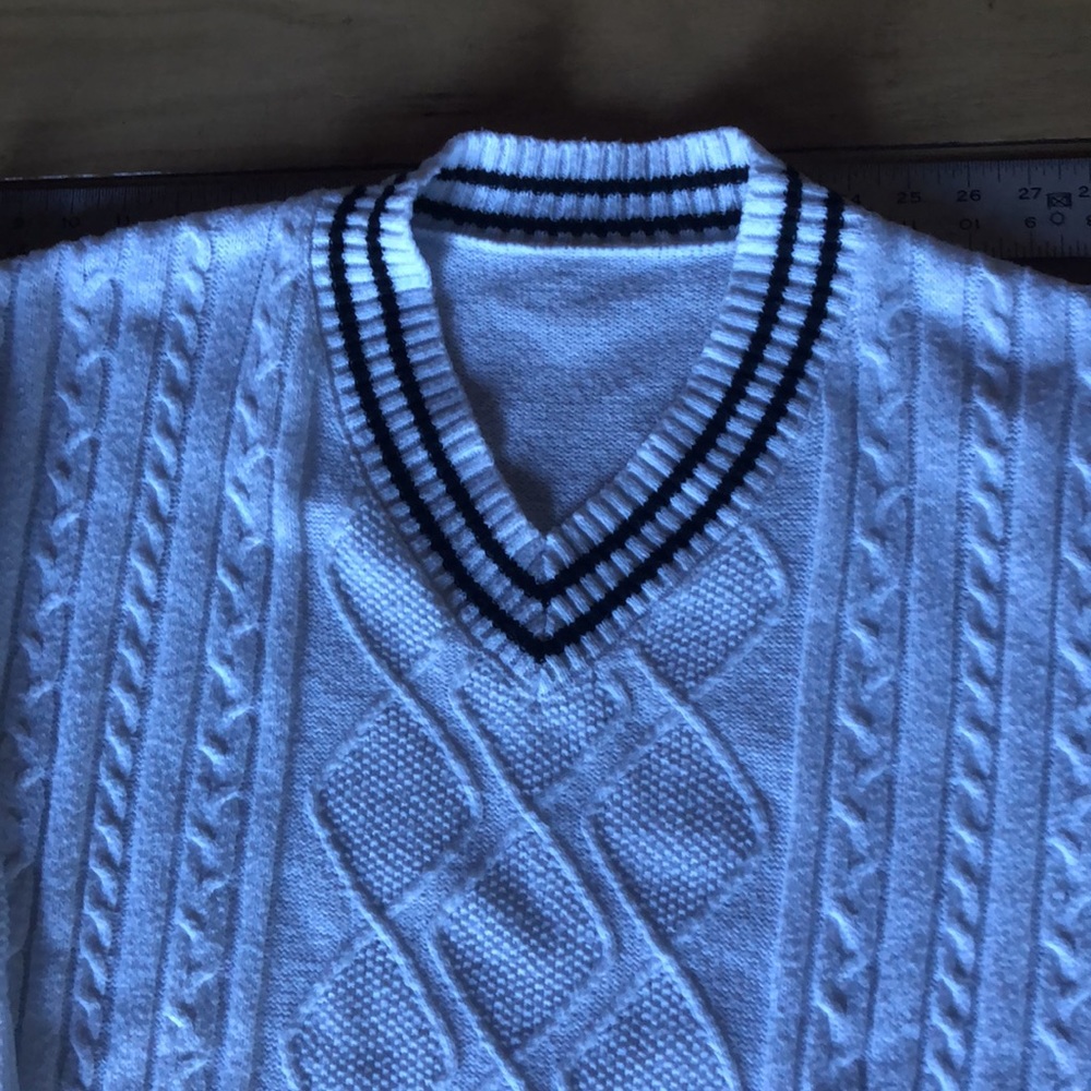 V neck white with navy detail cable pullover sweater